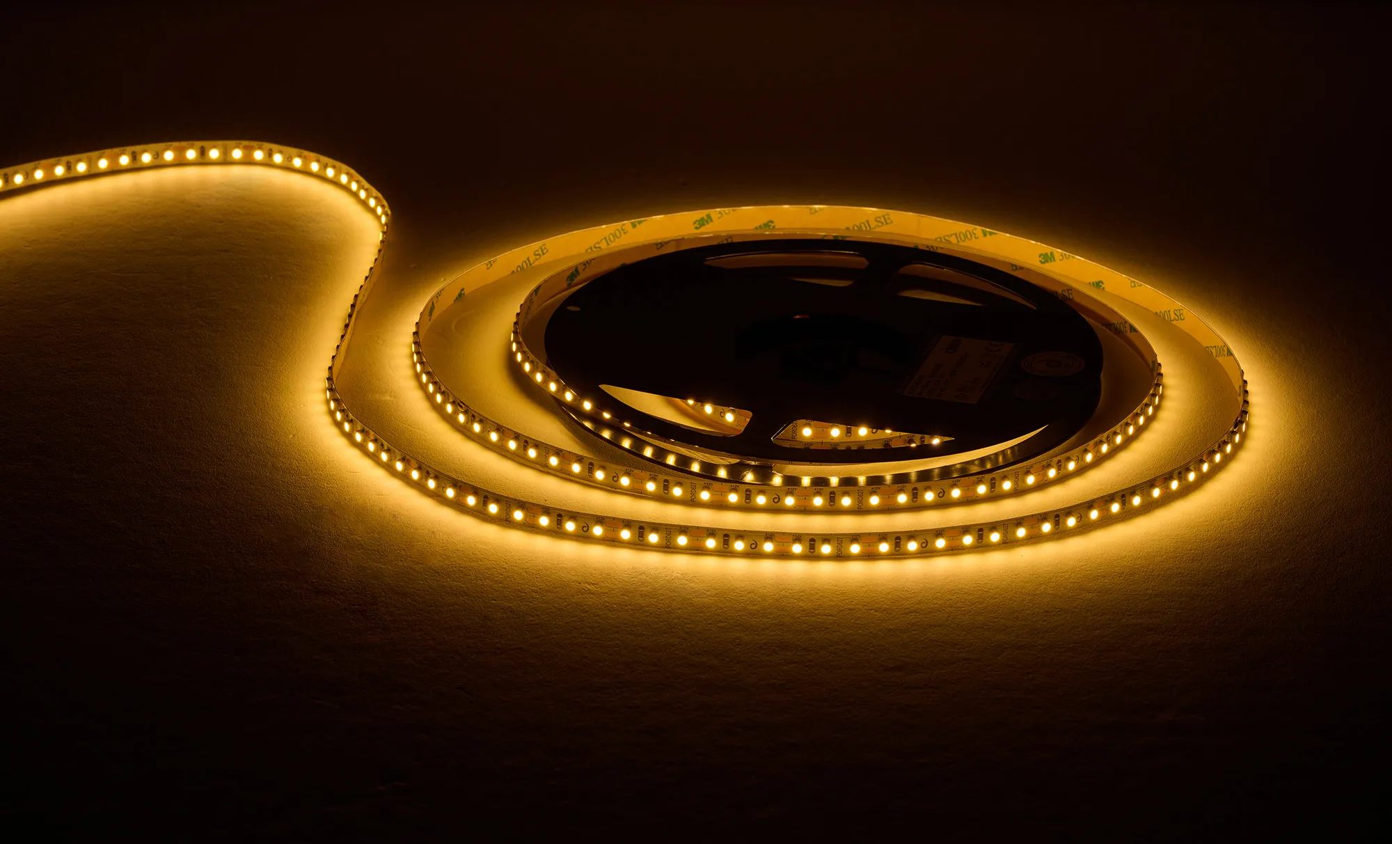 Axios Select 12V IP20 9.6W/m 3528 120LED/m Strip Lighting Dlux IP20 Strip